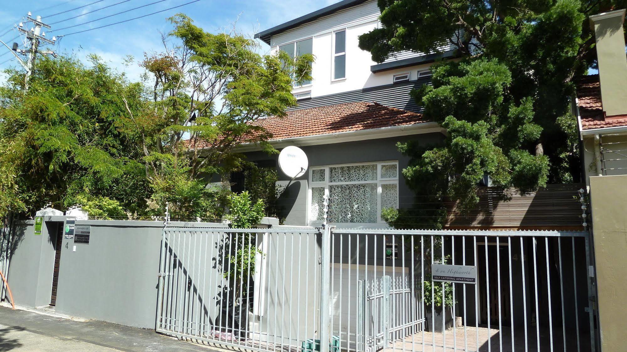 4 On Highworth Apartments And Studios Cape Town Bagian luar foto