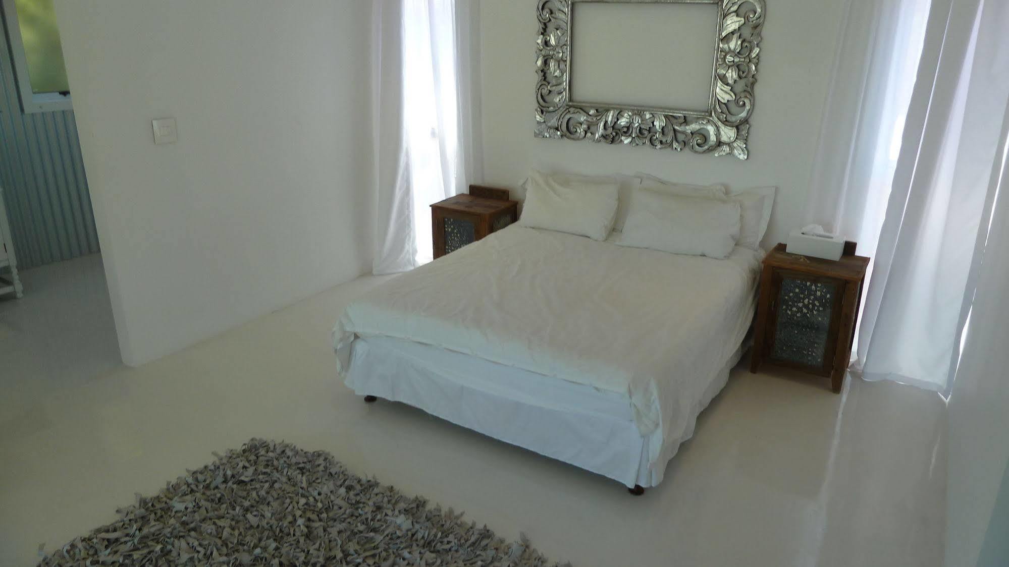 4 On Highworth Apartments And Studios Cape Town Bagian luar foto