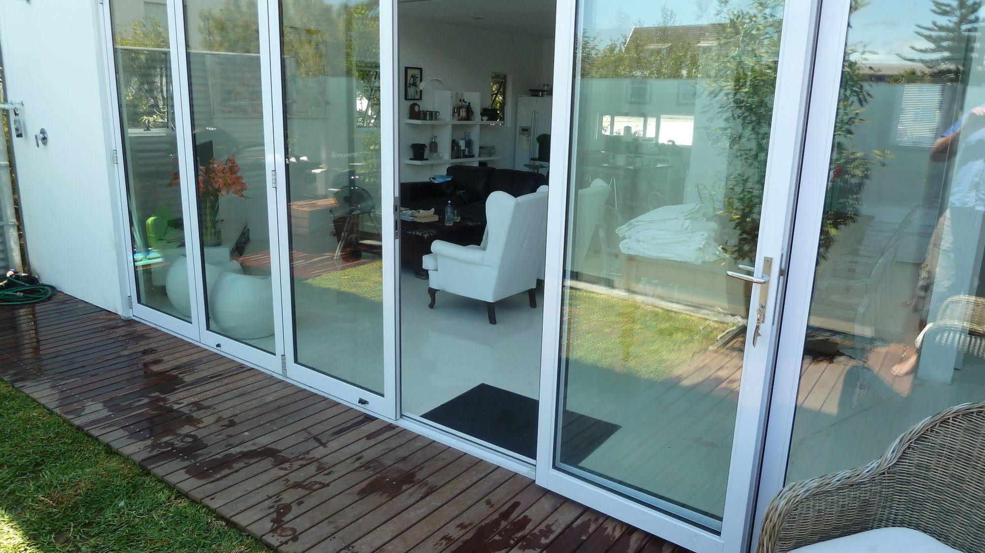 4 On Highworth Apartments And Studios Cape Town Bagian luar foto